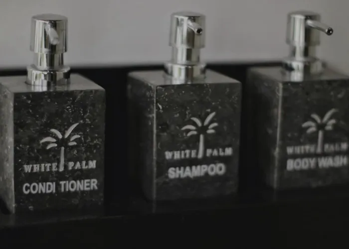 White Palm Uluwatu - Wellness & Recovery Retreat - 2 Min Walk To Balangan Beach