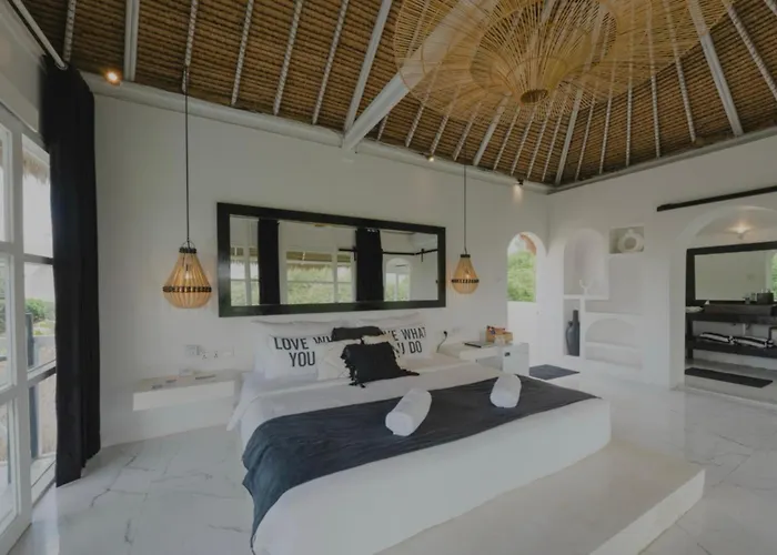 White Palm Uluwatu - Wellness & Recovery Retreat - 2 Min Walk To Balangan Beach